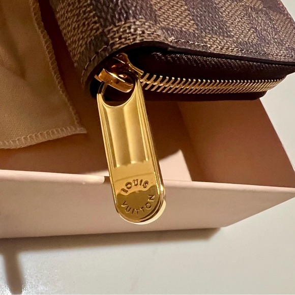 Louis Vuitton zippy wallet - Picture 5 of 6